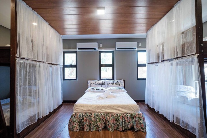 Room 18 of 37