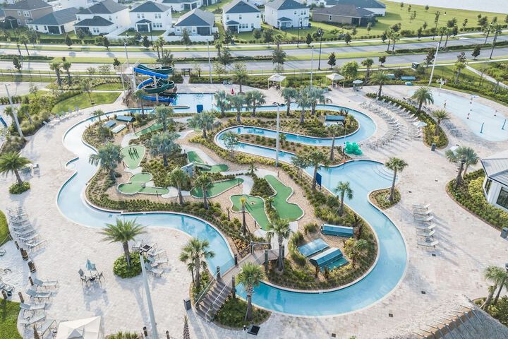 Pool 44 of 68