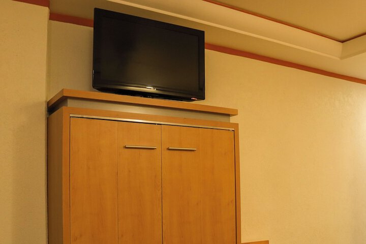 Room 7 of 39