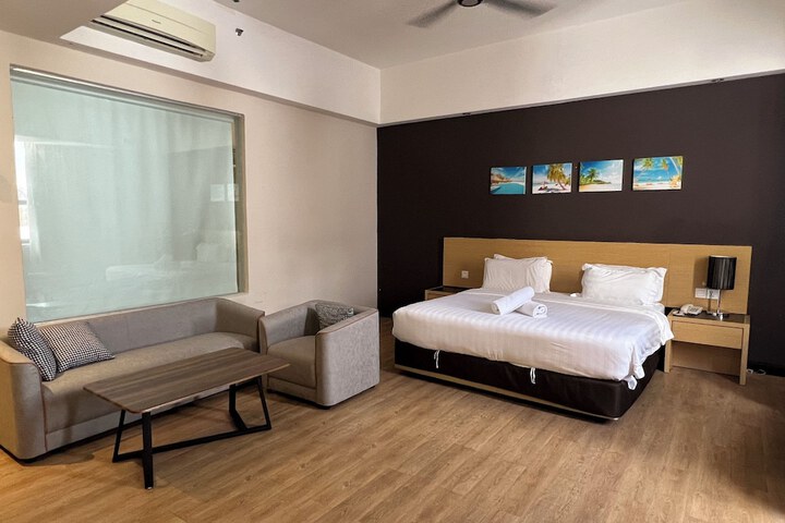 Room 19 of 56