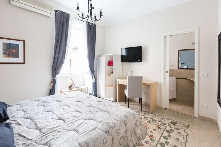Room 20 of 37