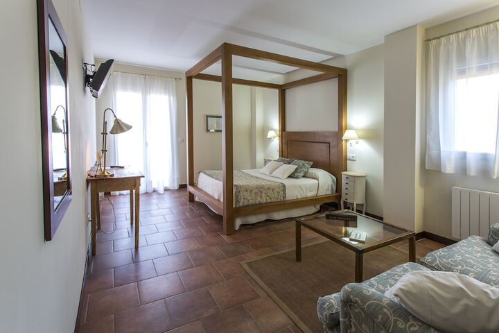 Room 8 of 46