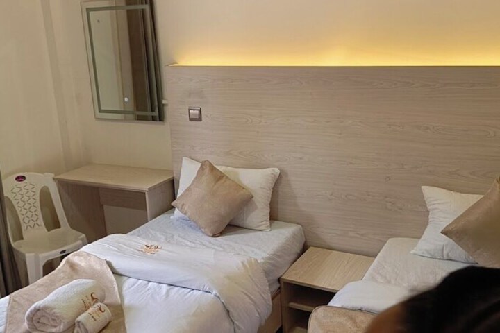 Room 2 of 45