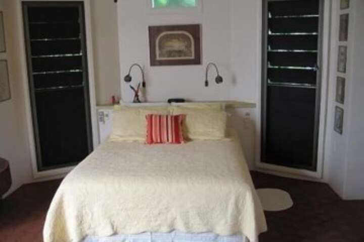 Room 3 of 67