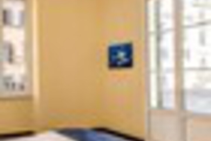 Room 8 of 93
