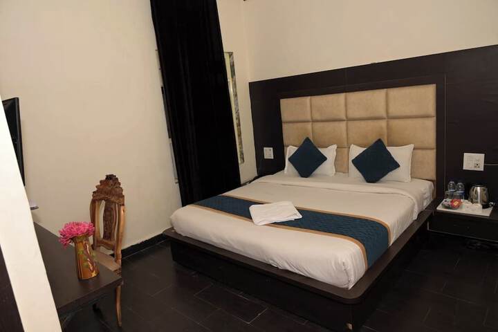 Room 26 of 49