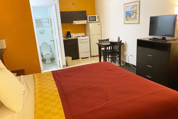 2 Double Beds (6 of 11)
