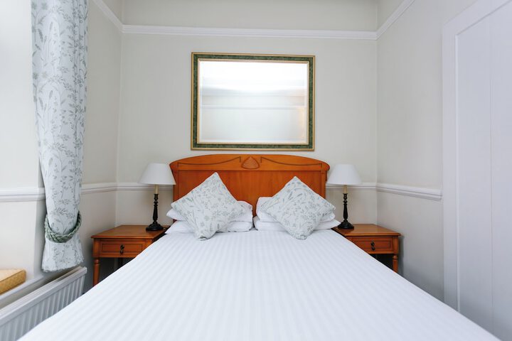 Room 15 of 35