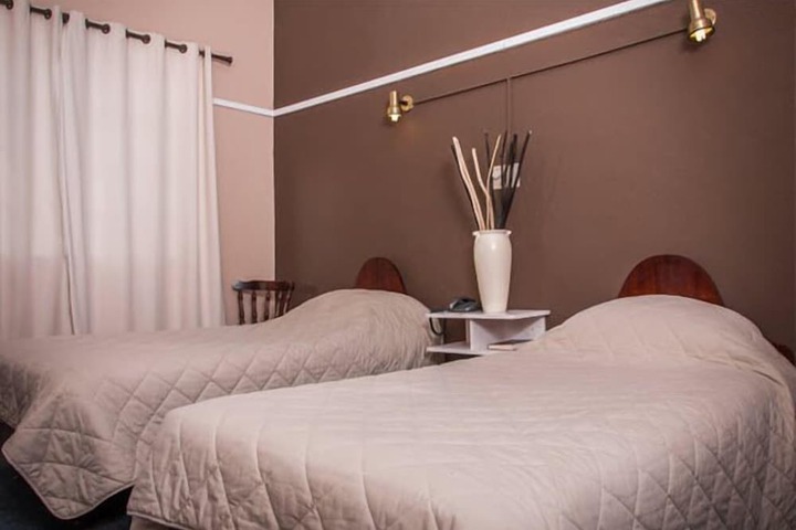Room 7 of 20