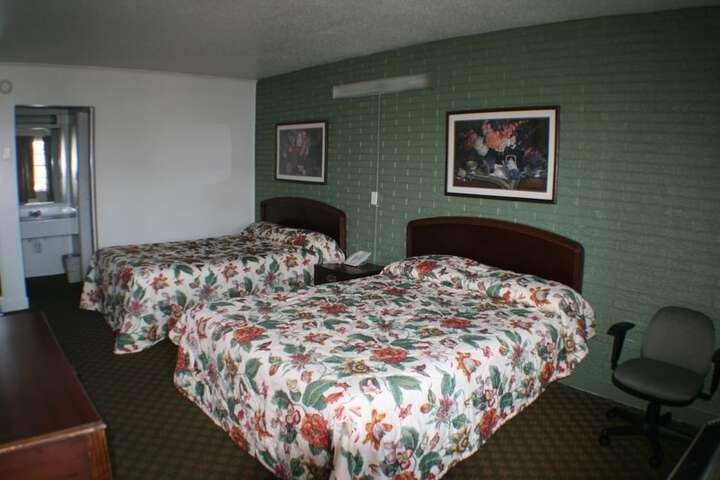 Room 6 of 20