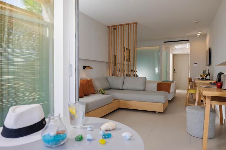 Room 46 of 209