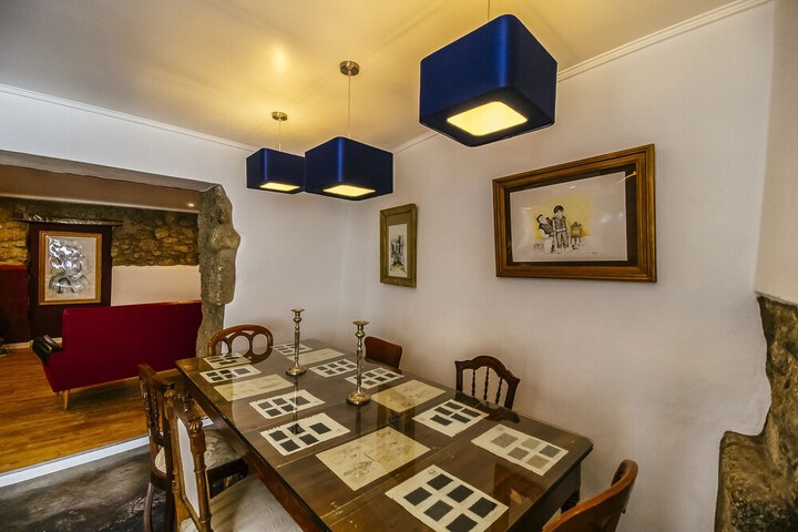 Room 42 of 65