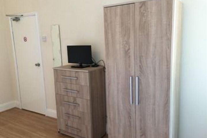 Room 12 of 31