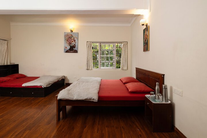 Room 5 of 40