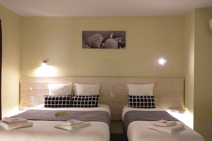 Room 14 of 52