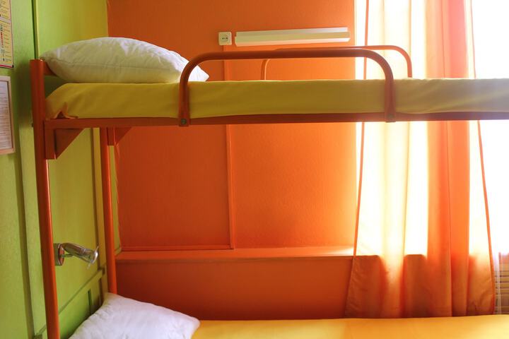 Room 28 of 66