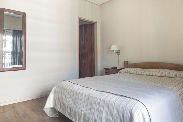 Room 10 of 64