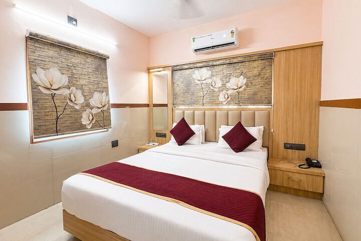 Room 8 of 19