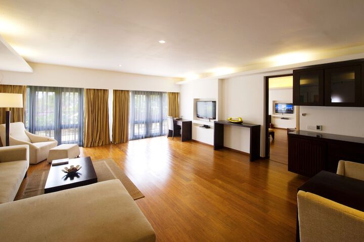 Room 16 of 84