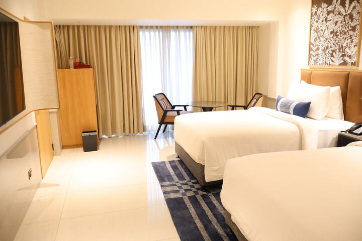 Room 13 of 71