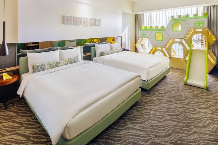 Room 56 of 104