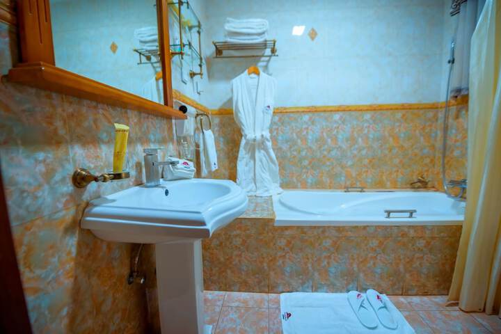 Room 26 of 45