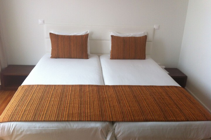Room 12 of 62