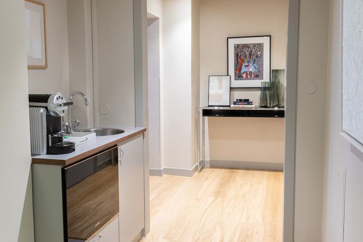 Room 40 of 203