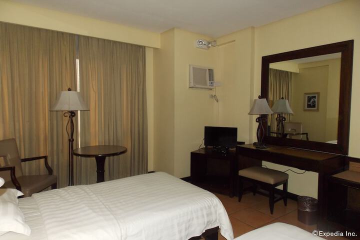 Room 7 of 57