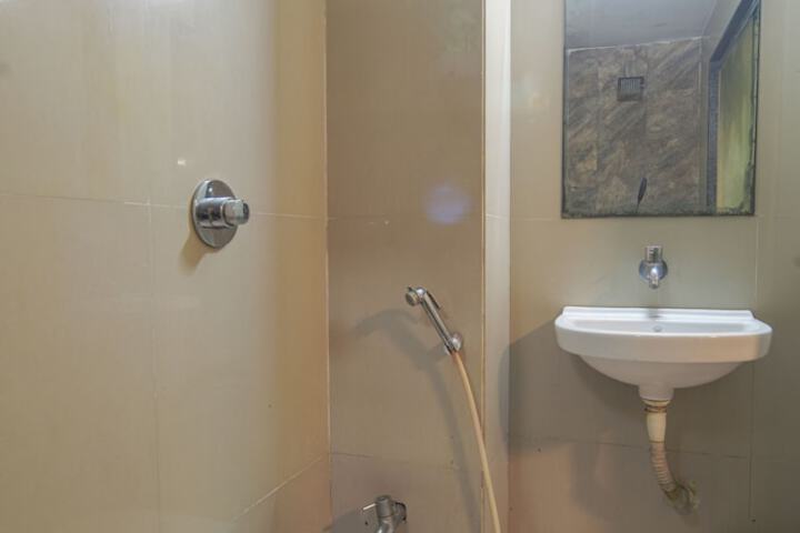 Room 35 of 49