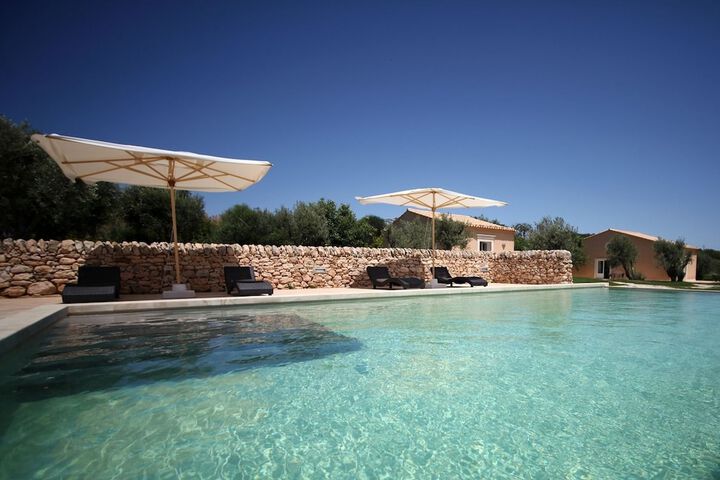Pool Hotel