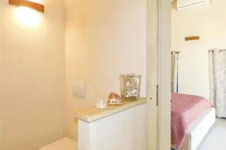 Room 3 of 11