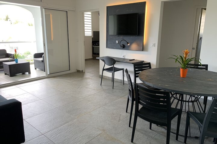 Room 40 of 77