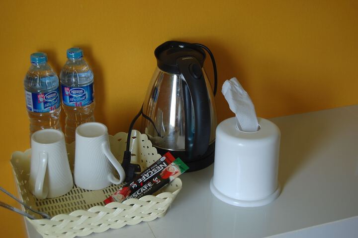 Room 6 of 42