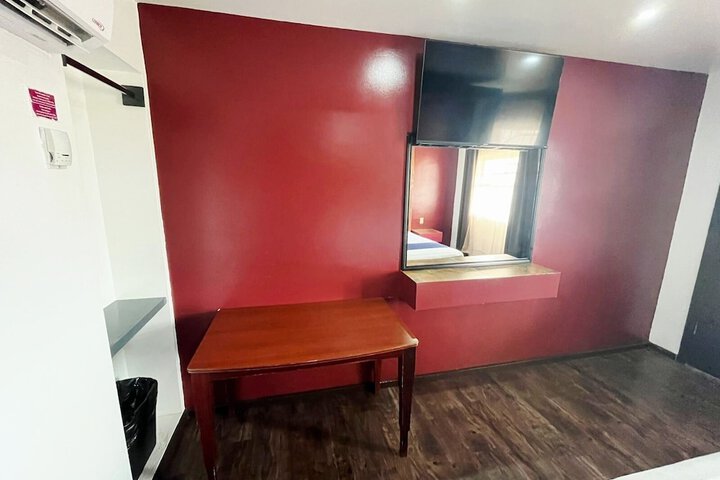 Room 30 of 64