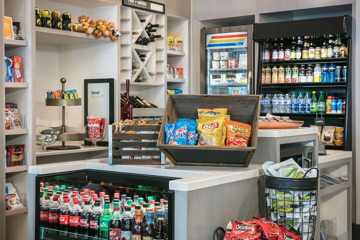 Snack bar