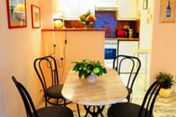 Room 13 of 20