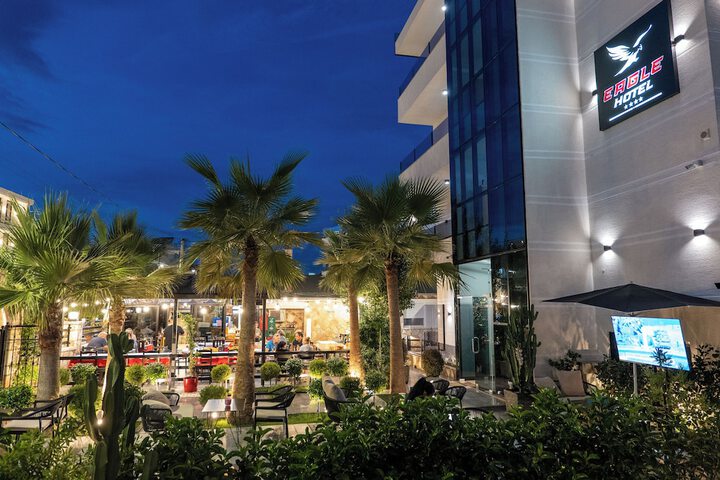 Hotel Exterior 128 of 137