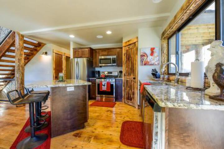 Gilded Mountain Outpost in Lead, SD