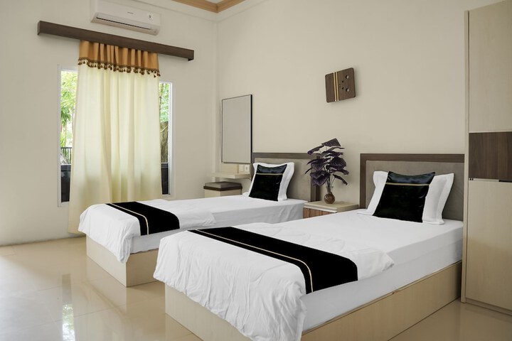 Room 14 of 25