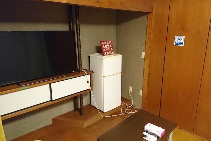 Room 10 of 65