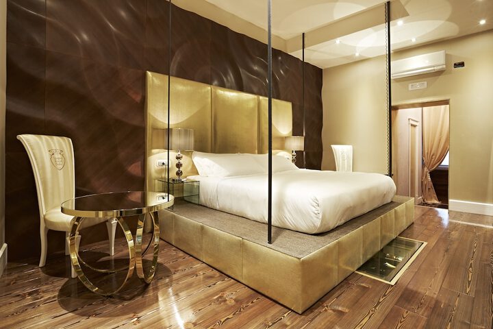 Room 31 of 118