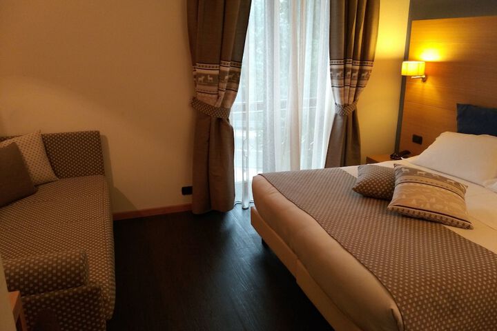 Room 16 of 55