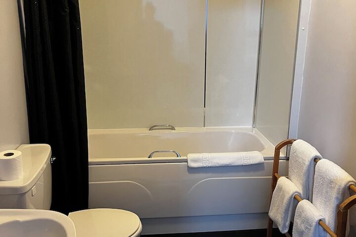 Room 9 of 21