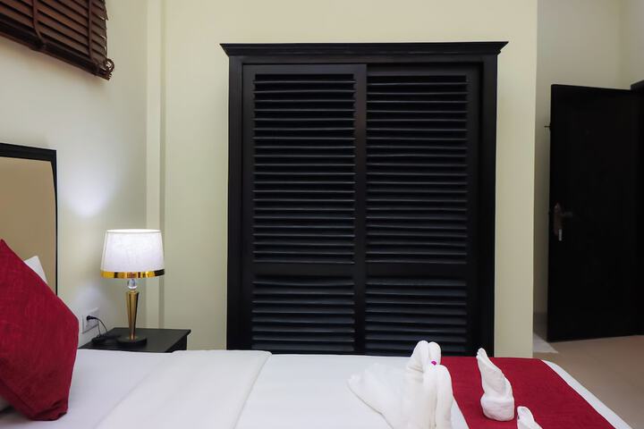 Room 2 of 15