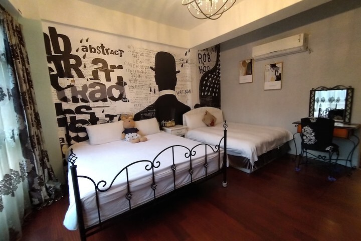 Room 28 of 54