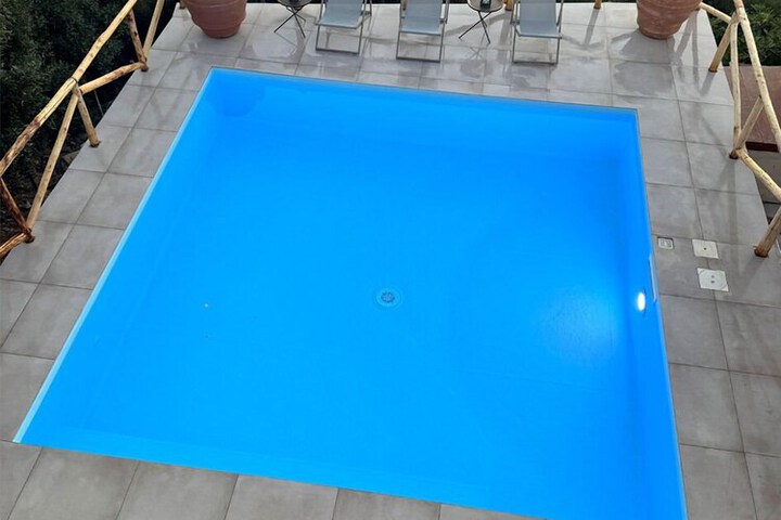 Pool 77 of 101