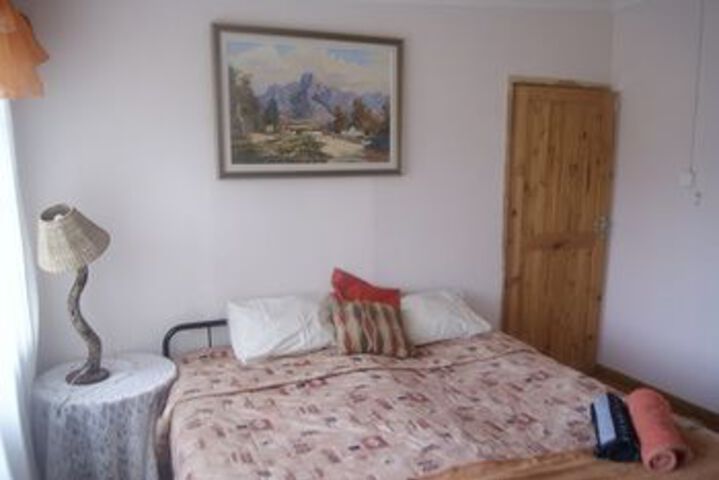 Room 9 of 30
