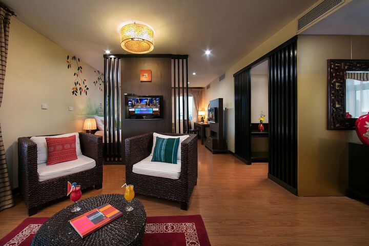 Room 29 of 77