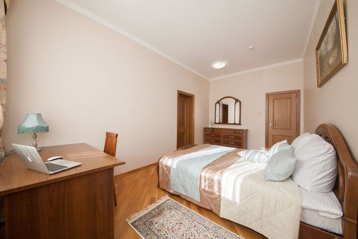 Room 15 of 58